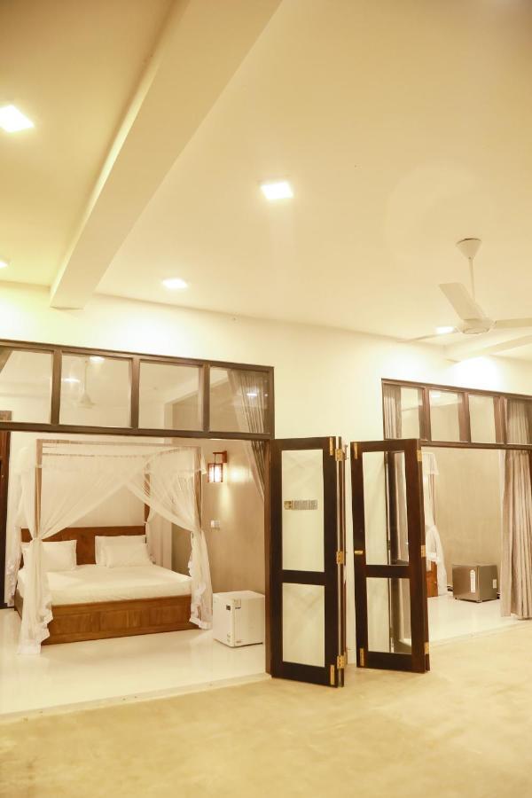 Gold Bubble Hotel Ahangama Luaran gambar