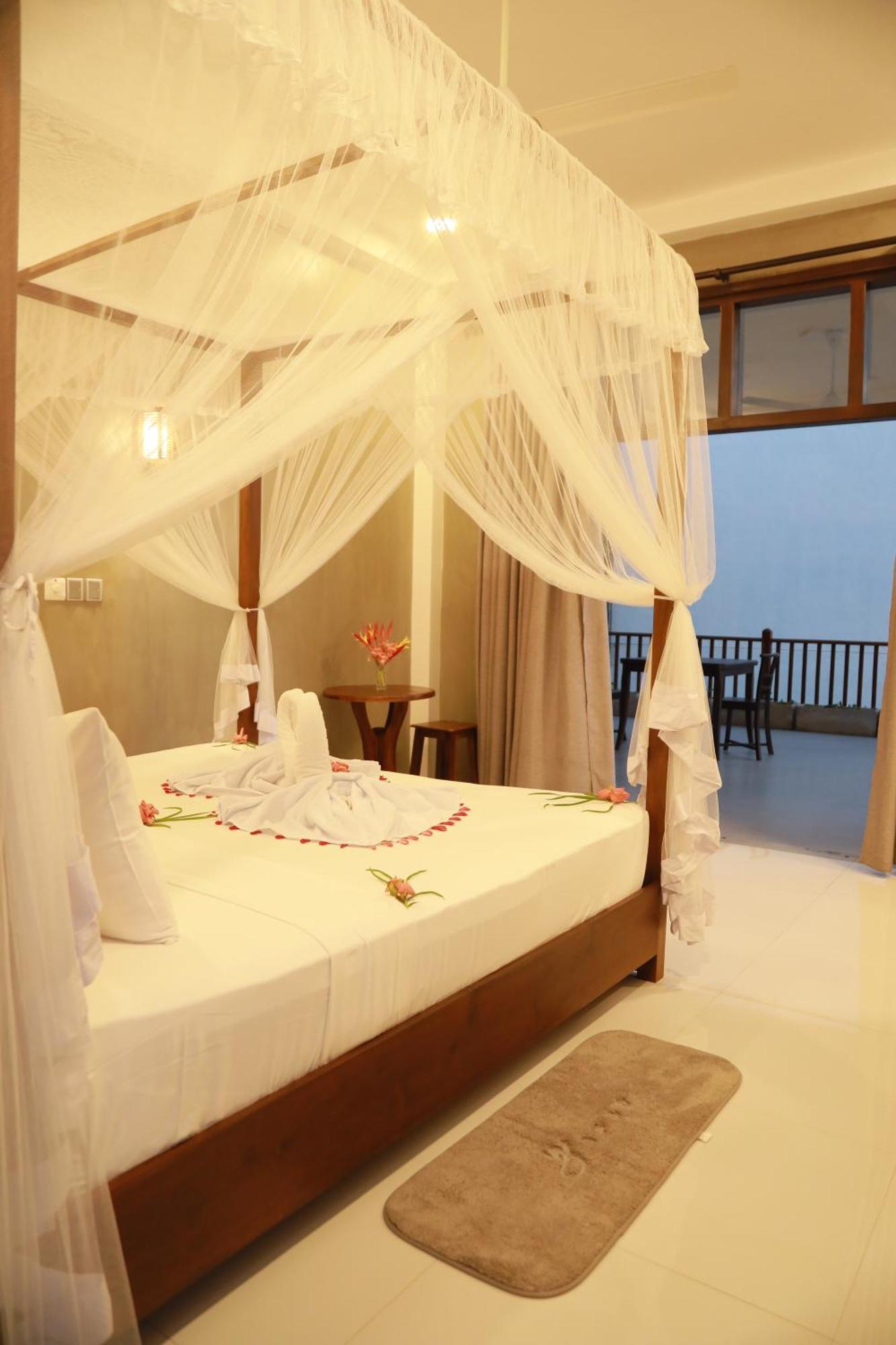 Gold Bubble Hotel Ahangama Luaran gambar
